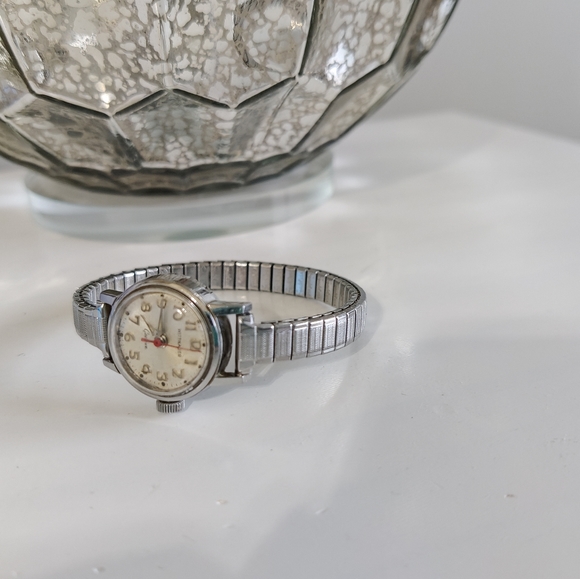 Vintage Wittnauer Watch - Picture 5 of 6